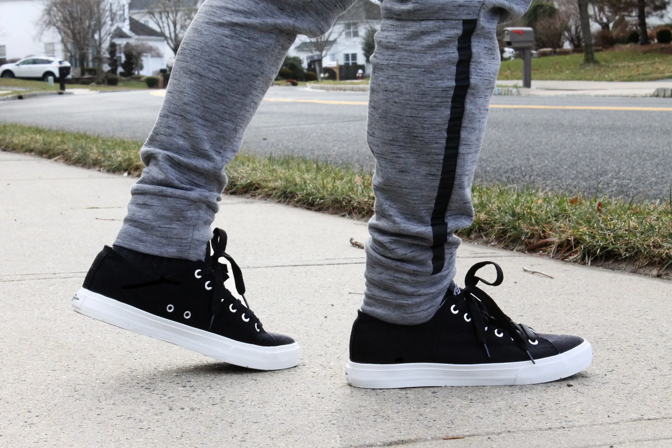 Fear0 NJ Retro Black/White Canvas Shoes: Your Path to Fearless Style