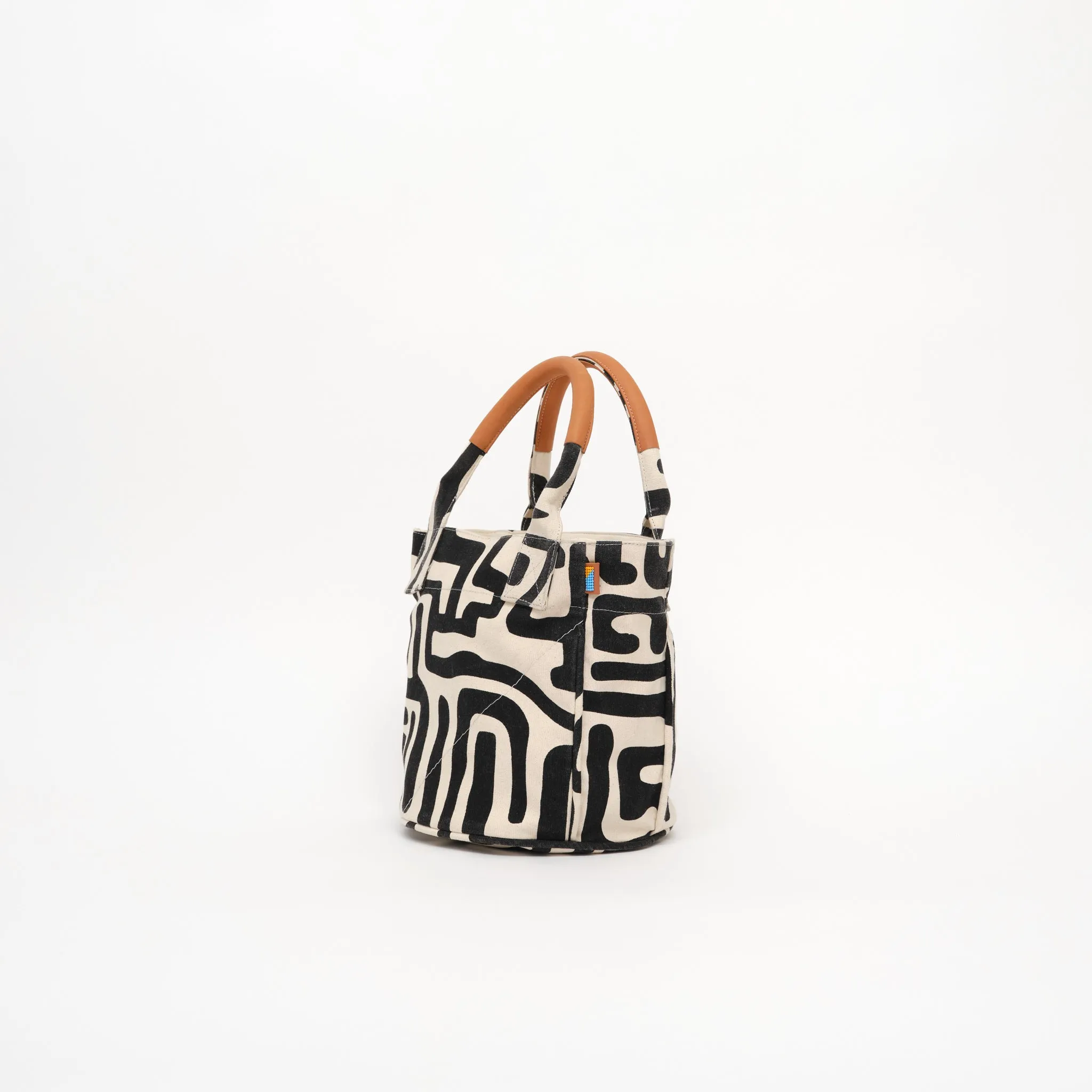 FINAL SALE: Daytripper Bag - Black Kuba