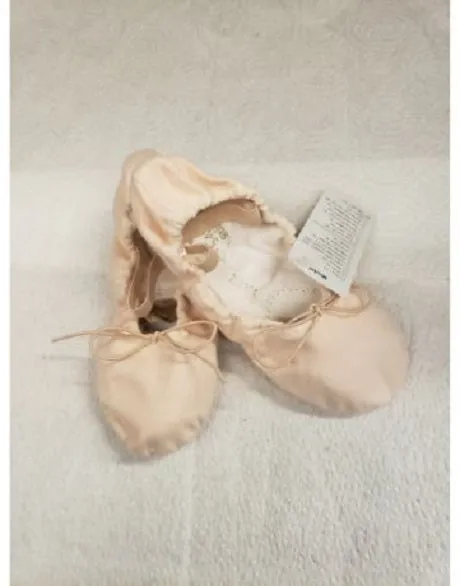 Milla -- Economy Split Sole Canvas Ballet -- Pink