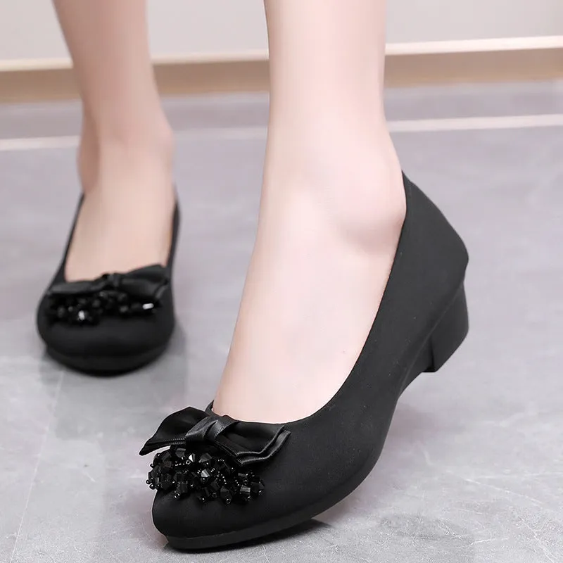 Stylish Women's Flat Soft Bottom Black Canvas Shoes